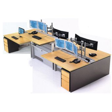 金融交易臺與化妝品 兩個不同世界的交錯